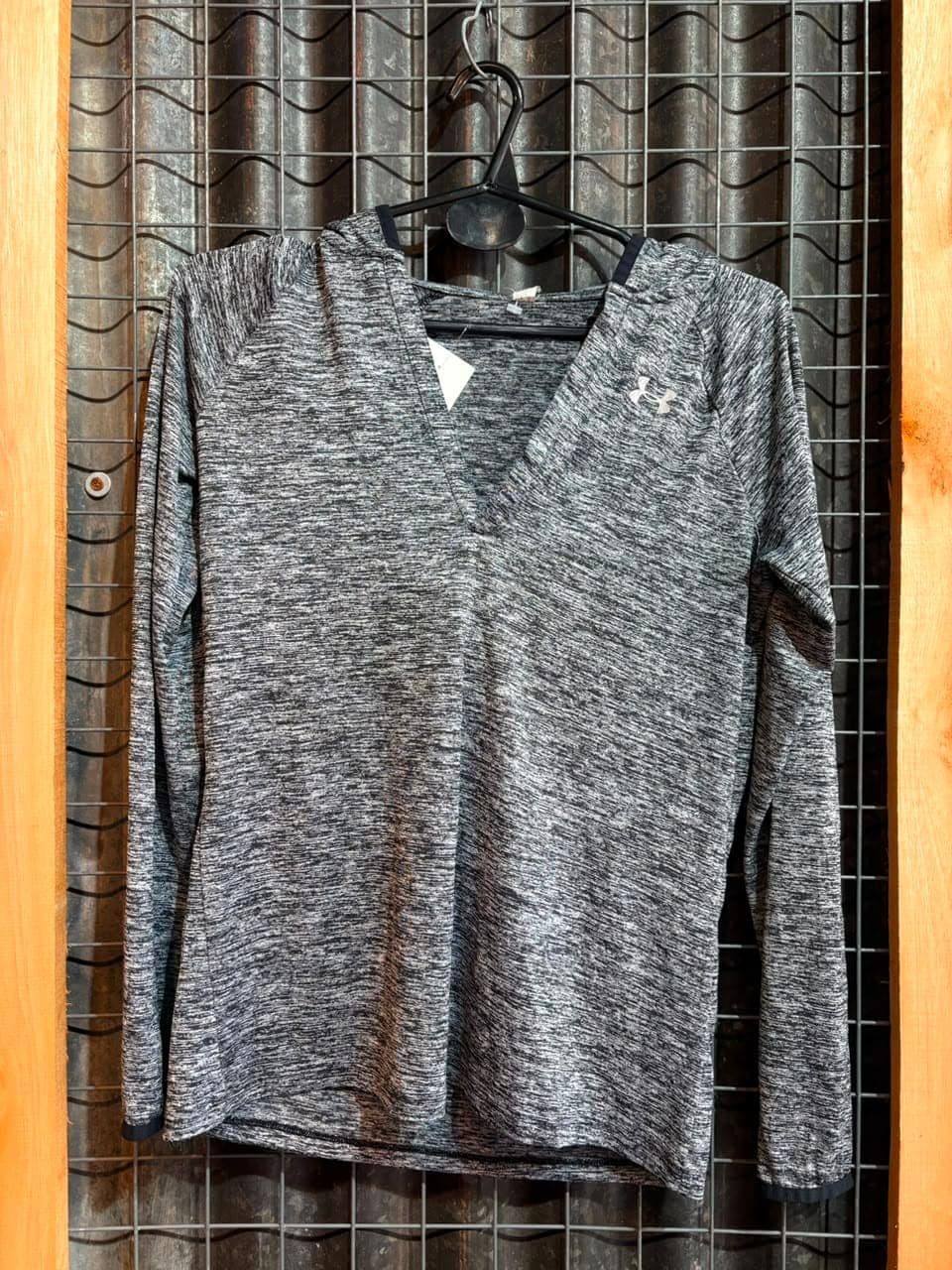 Buzo Under Armour con capucha